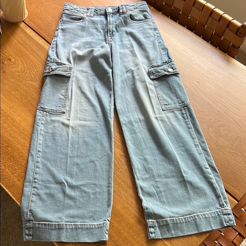 American Eagle Light Wash Wide Leg Cargo Jeans